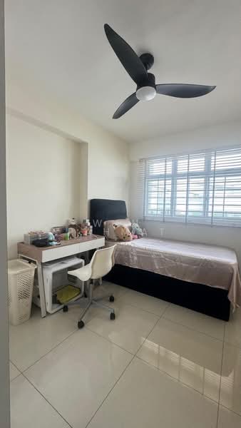 672D Edgefield Plains, 672D Edgefield Plains, 3 Bedrooms, 968 sqft, HDB Flat For Sale, by Wan Rahmat, 500149066 - Bedroom - PropertyGuru.com.sg