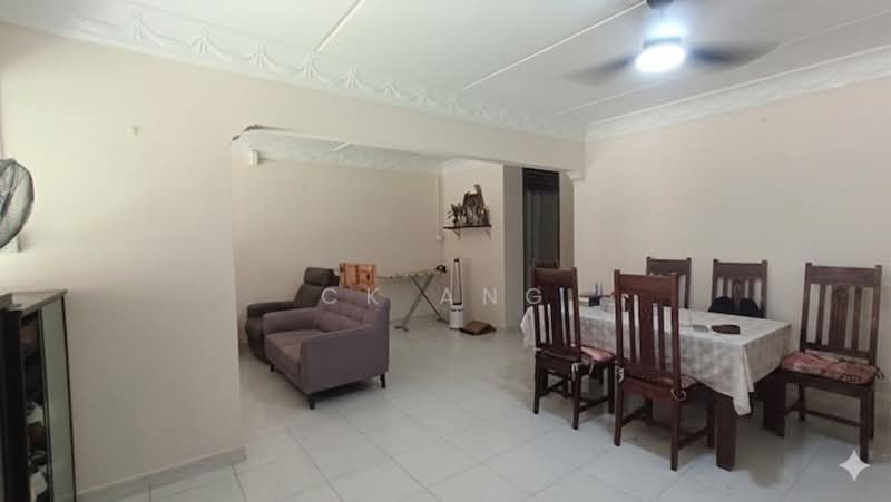113 Lorong 3 Geylang, 113 Lorong 3 Geylang, 3 Bedrooms, 1,130 sqft, HDB Flat For Sale, by CK Ang, 500149068 - Living Room - PropertyGuru.com.sg