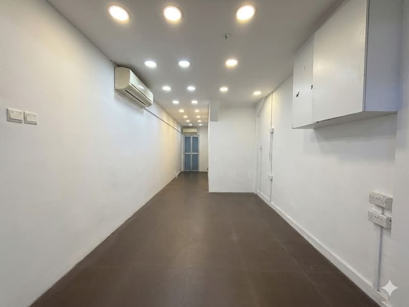 Hougang Street 21, hougang street 21, 330 sqft, Shop / Shophouse For Rent, by Kelly Cheng, 500149077 - Interior - CommercialGuru.com.sg