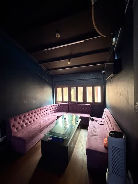 Prinsep Place, 50 Prinsep Street, 3,918 sqft, Shop / Shophouse For Sale, by Derence Sim, 500149078 - Living Room - CommercialGuru.com.sg