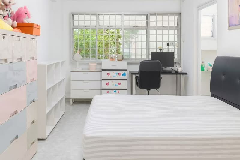 747 Pasir Ris Street 71, 747 Pasir Ris Street 71, 3 Bedrooms, 1,119 sqft, HDB Flat For Sale, by Jeff Chen, 500149079 - Bedroom - PropertyGuru.com.sg