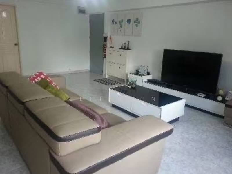 747 Pasir Ris Street 71, 747 Pasir Ris Street 71, 3 Bedrooms, 1,119 sqft, HDB Flat For Sale, by Jeff Chen, 500149079 - Living Room - PropertyGuru.com.sg