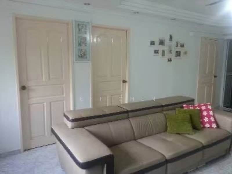747 Pasir Ris Street 71, 747 Pasir Ris Street 71, 3 Bedrooms, 1,119 sqft, HDB Flat For Sale, by Jeff Chen, 500149079 - Living Room - PropertyGuru.com.sg