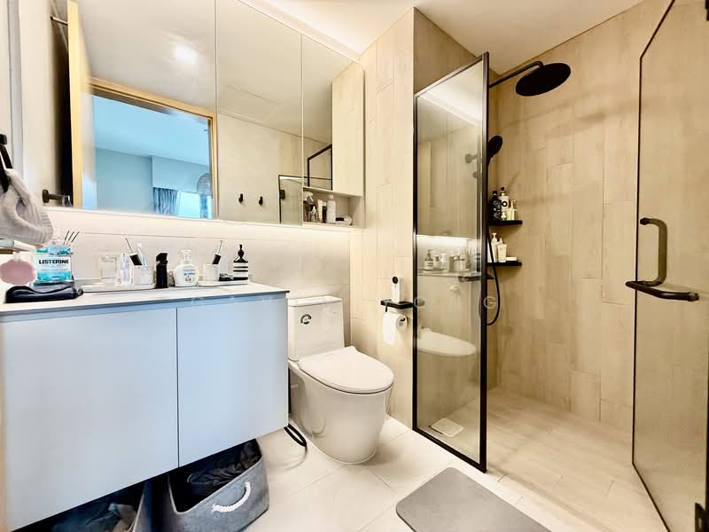 Thomson Three, 41 Bright Hill Drive, 2 Bedrooms, 732 sqft, Condominium For Sale, by Gavin Yong, 500149087 - Bathroom - PropertyGuru.com.sg