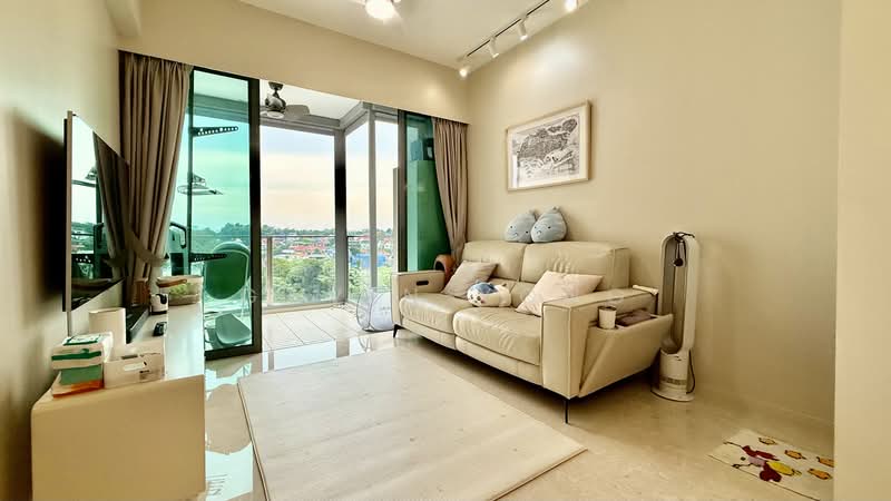 Thomson Three, 41 Bright Hill Drive, 2 Bedrooms, 732 sqft, Condominium For Sale, by Gavin Yong, 500149087 - Living Room - PropertyGuru.com.sg