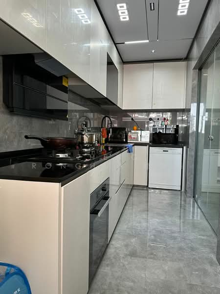 465A Clementi Avenue 1, 465A Clementi Avenue 1, Room Rental, 120 sqft, HDB Flat For Rent, by Zheng Ronghua 郑荣华, 500149089 - Kitchen - PropertyGuru.com.sg