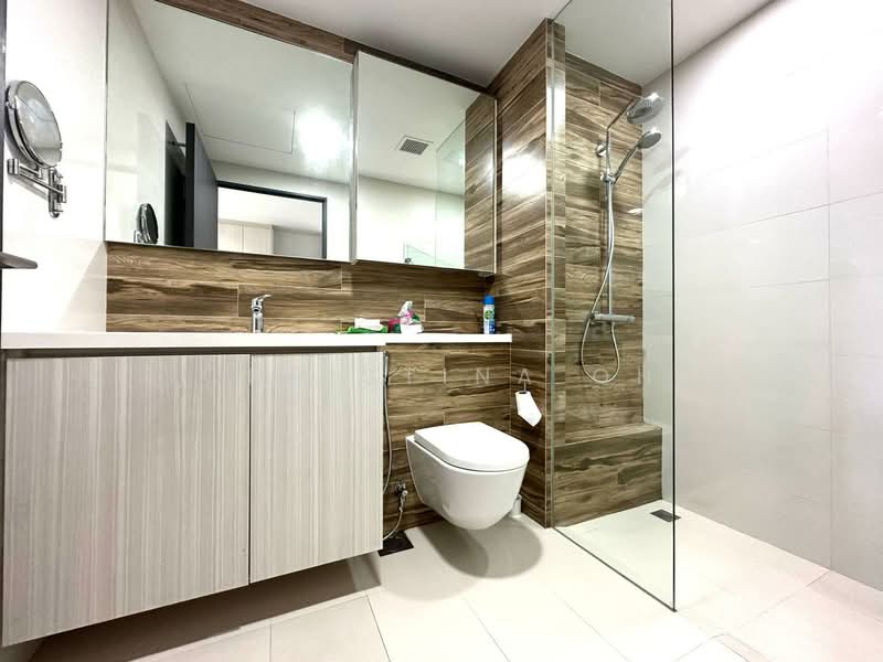 Gem Residences, 1 Lorong 5 Toa Payoh, 2 Bedrooms, 570 sqft, Condominium For Sale, by Christina Oh, 500149094 - Bathroom - PropertyGuru.com.sg