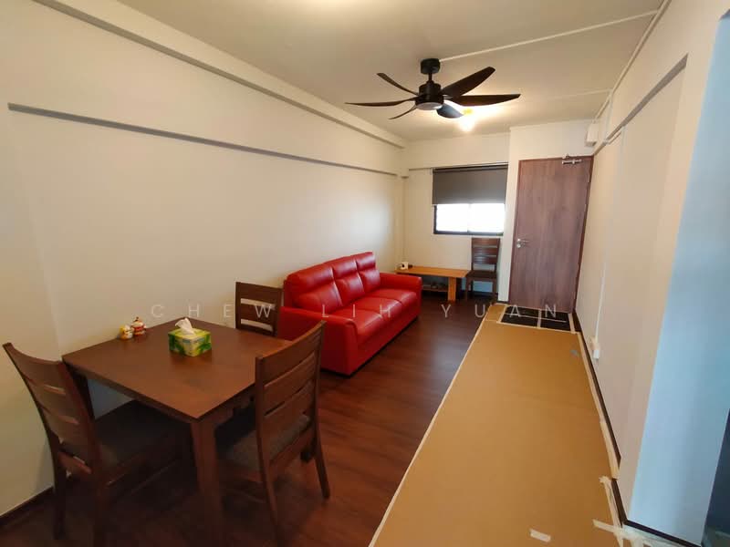 124 Ang Mo Kio Avenue 6, 124 Ang Mo Kio Avenue 6, Room Rental, 185 sqft, HDB Flat For Rent, by Chew Lih Yuan, 500149098 - Living Room - PropertyGuru.com.sg