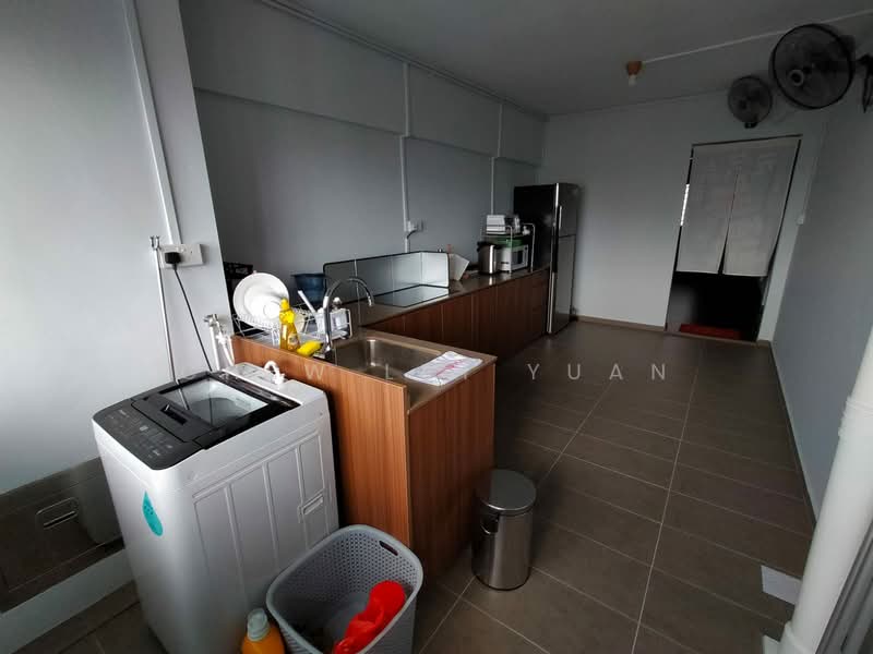 124 Ang Mo Kio Avenue 6, 124 Ang Mo Kio Avenue 6, Room Rental, 185 sqft, HDB Flat For Rent, by Chew Lih Yuan, 500149098 - Kitchen - PropertyGuru.com.sg