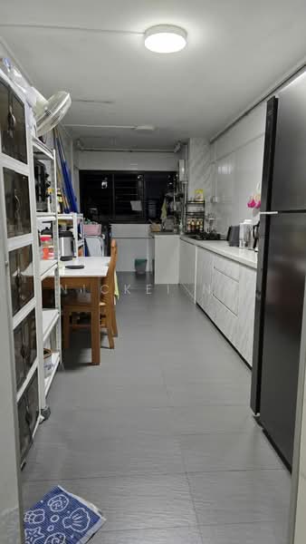 617 Hougang Avenue 8, 617 Hougang Avenue 8, 3 Bedrooms, 1,119 sqft, HDB Flat For Rent, by Nickei Ng, 500149111 - Kitchen - PropertyGuru.com.sg