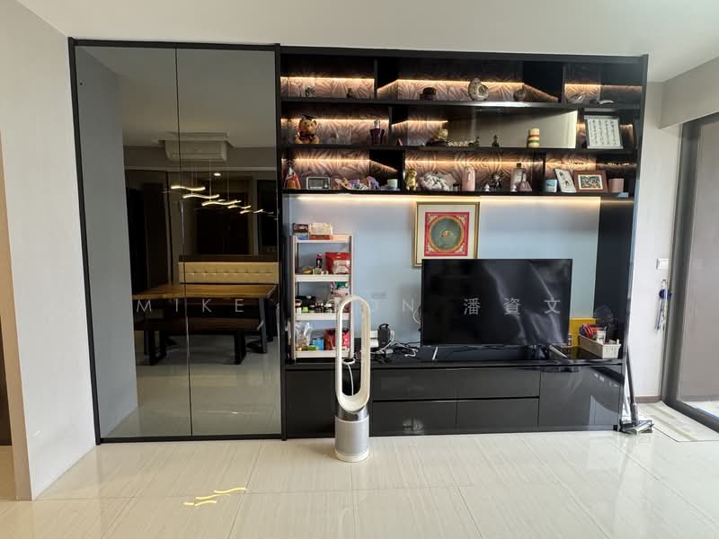 Bellewoods, 100 Woodlands Avenue 5, 2 Bedrooms, 786 sqft, Executive Condominium For Sale, by Mike Poon 潘資文, 500149121 - Living Room - PropertyGuru.com.sg