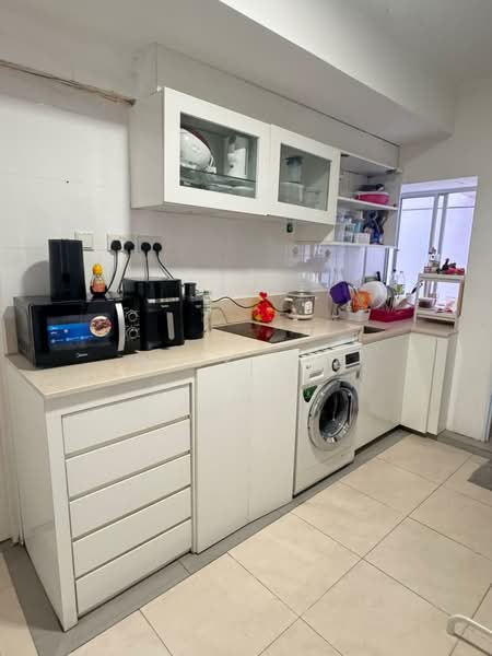 Riverwalk Apartments, 20 Upper Circular Road, Room Rental, 90 sqft, Apartment For Rent, by Nick Lee, 500149125 - Kitchen - PropertyGuru.com.sg