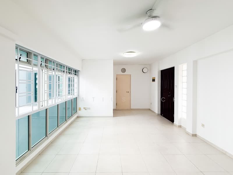 175A Punggol Field, 175A Punggol Field, 3 Bedrooms, 968 sqft, HDB Flat For Sale, by Ignatius Leck, 500149150 - Living room - PropertyGuru.com.sg
