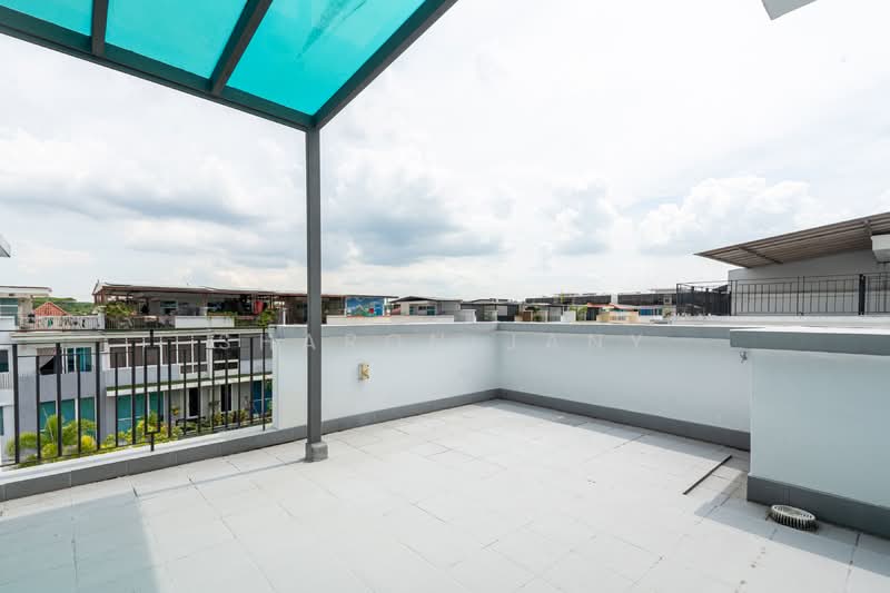 Freehold Corner Terrace Wide Frontage Springside, Springside Walk | Springside Ave | Springside Green, 5 Bedrooms, 2,491 sqft, Corner Terrace For Sale, by Sharon Jany, 500149168 - Balcony - PropertyGuru.com.sg