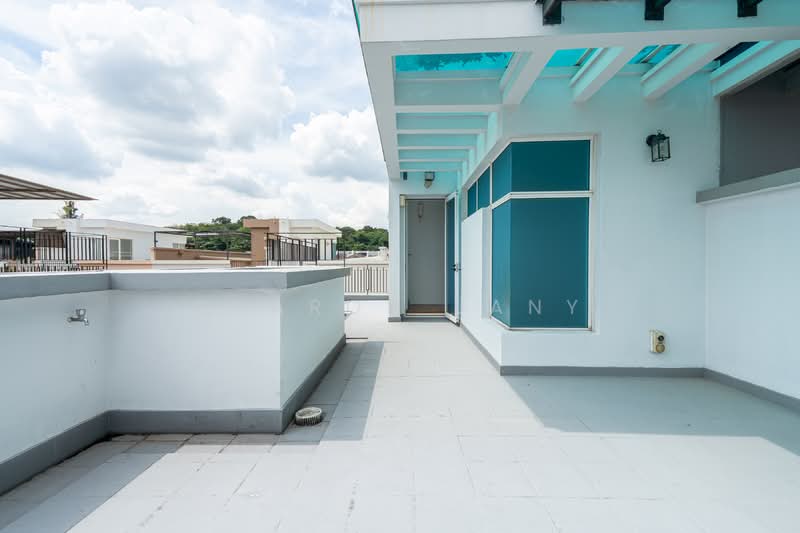 Freehold Corner Terrace Wide Frontage Springside, Springside Walk | Springside Ave | Springside Green, 5 Bedrooms, 2,491 sqft, Corner Terrace For Sale, by Sharon Jany, 500149168 - Exterior - PropertyGuru.com.sg