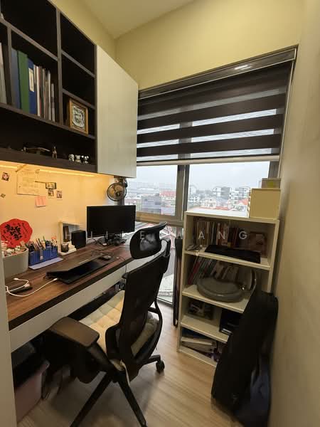 D'Zire, 12 Robey Crescent, 2 Bedrooms, 1,249 sqft, Condominium For Sale, by Huile Wang, 500149170 - Study - PropertyGuru.com.sg
