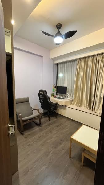 Rosewood Suites, 65 Rosewood Drive, 3 Bedrooms, 1,259 sqft, Condominium For Sale, by Desmond Koh, 500149180 - Study - PropertyGuru.com.sg