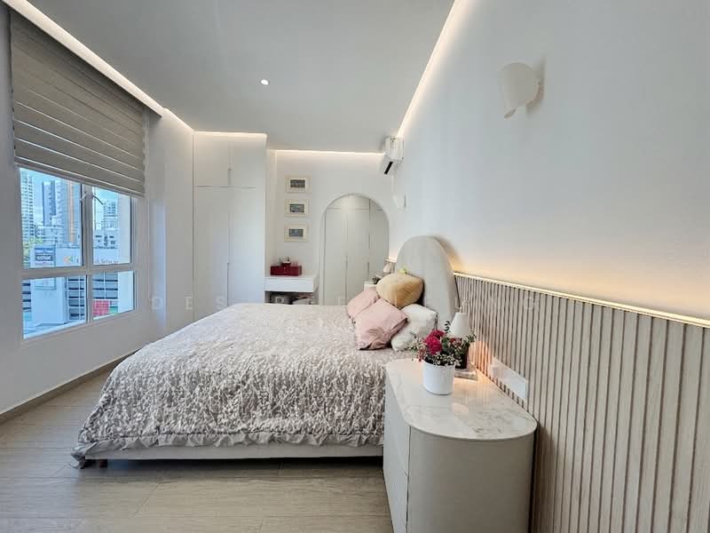 Thomson Euro-Asia, 150 Thomson Road, 3 Bedrooms, 1,130 sqft, Condominium For Sale, by Desiree Leung, 500149187 - Master Bedroom - PropertyGuru.com.sg