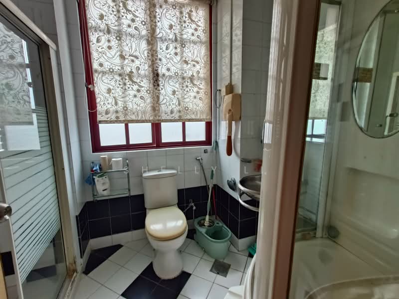 Still Mansion, 2 Still Road, Room Rental, 300 sqft, Semi-Detached House For Rent, by Shelly Li, 500149189 - Bathroom - PropertyGuru.com.sg