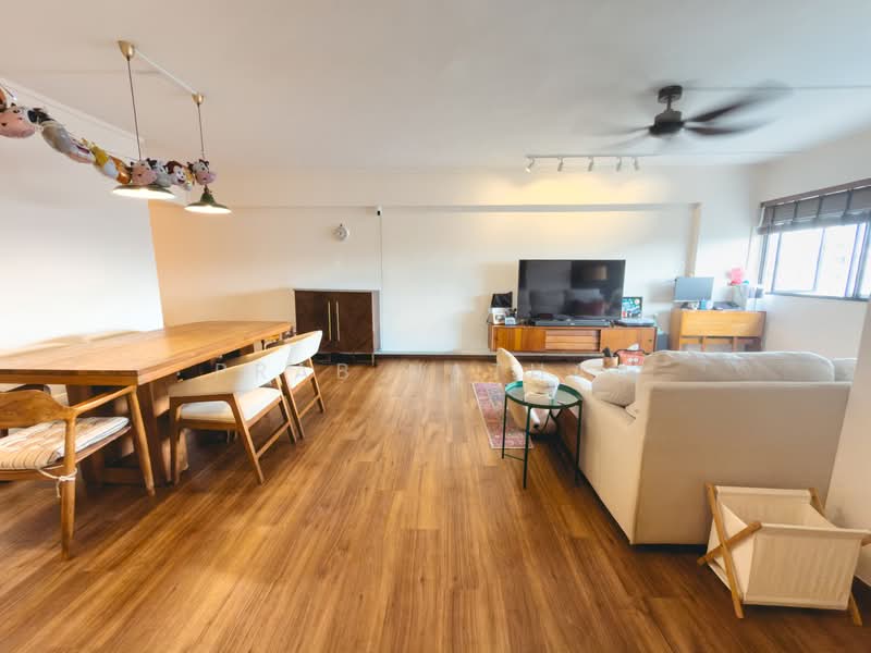 774 Bedok Reservoir View, 774 Bedok Reservoir View, 3 Bedrooms, 1,130 sqft, HDB Flat For Sale, by Prab Nathan, 500149202 - Living Room - PropertyGuru.com.sg