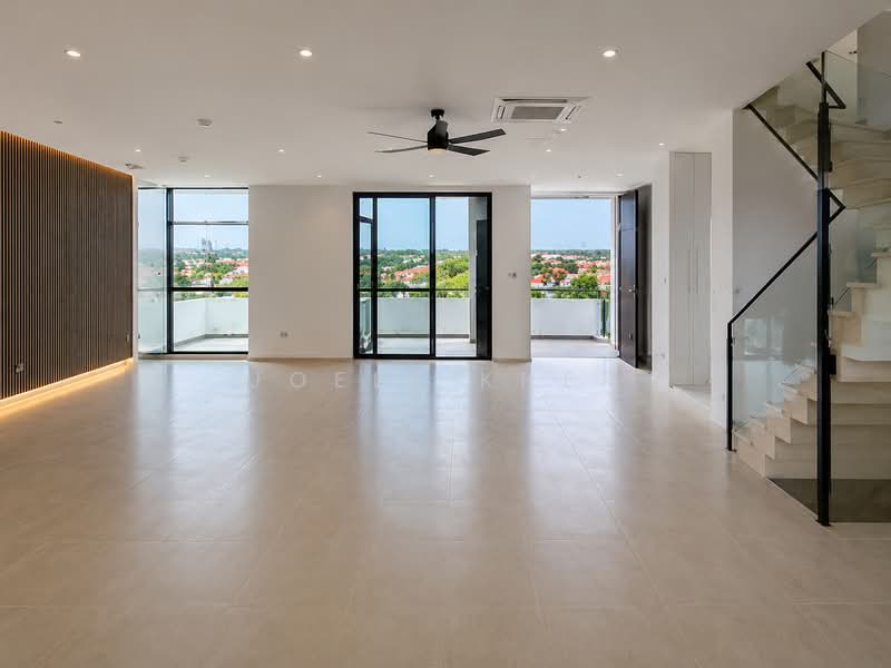 PRIME D10 ⭐️ WIDE FRONTAGE, UNBLOCKED VIEWS SEMI-D, , 6 Bedrooms, 4,400 sqft, Semi-Detached House For Sale, by Joell Kher, 500149211 - Living Room - PropertyGuru.com.sg
