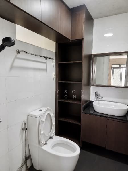 58 Geylang Bahru, 58 Geylang Bahru, 3 Bedrooms, 1,313 sqft, HDB Flat For Sale, by Rayson Cheong, 500149215 - Bathroom - PropertyGuru.com.sg