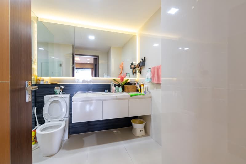 The Interlace, 180 Depot Road, 4 Bedrooms, 4,467 sqft, Condominium For Sale, by Cheryl Chen, 500149219 - Bathroom - PropertyGuru.com.sg