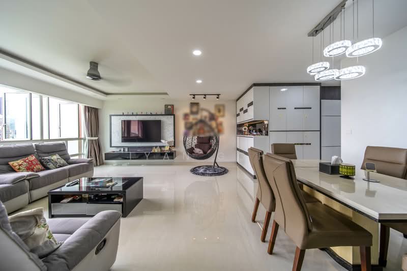 296C Bukit Batok Street 22, 296C Bukit Batok Street 22, 3 Bedrooms, 1,205 sqft, HDB Flat For Sale, by Iyan Goh, 500149221 - Living Room - PropertyGuru.com.sg
