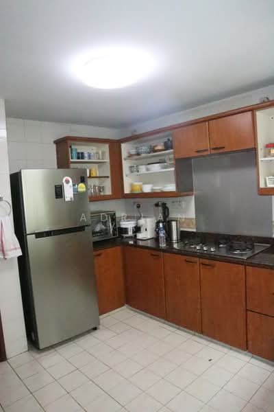 Southaven II, 33 Hindhede Walk, 3 Bedrooms, 1,539 sqft, Condominium For Sale, by Adrian Yap, 500149222 - Kitchen - PropertyGuru.com.sg