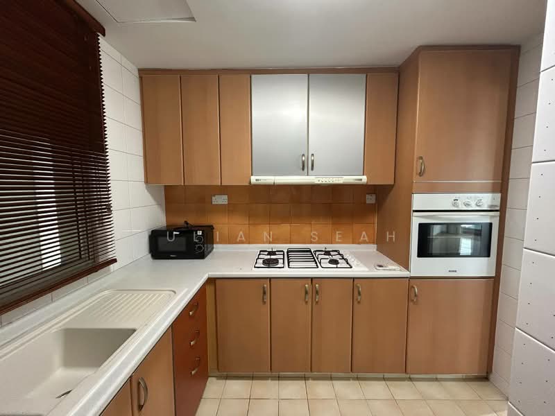 Sunshine Plaza, 10 Prinsep Link, 3 Bedrooms, 1,044 sqft, Apartment For Sale, by Julian Seah, 500149225 - Kitchen - PropertyGuru.com.sg