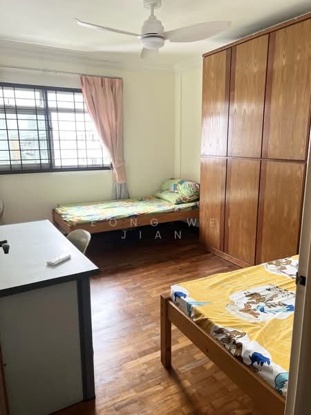 405 Woodlands Street 41, 405 Woodlands Street 41, Room Rental, 100 sqft, HDB Flat For Rent, by Yeong Wei Jian, 500149231 - Bedroom - PropertyGuru.com.sg