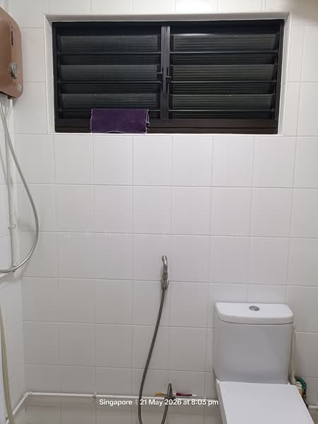 506 Hougang Avenue 8, 506 Hougang Avenue 8, 3 Bedrooms, 1,020 sqft, HDB Flat For Rent, by Janice Loh, 500149246 - Bathroom - PropertyGuru.com.sg
