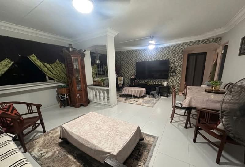 703 Jurong West Street 71, 703 Jurong West Street 71, 4 Bedrooms, 1,356 sqft, HDB Flat For Sale, by Sandy Hong, 500149266 - Living Room - PropertyGuru.com.sg