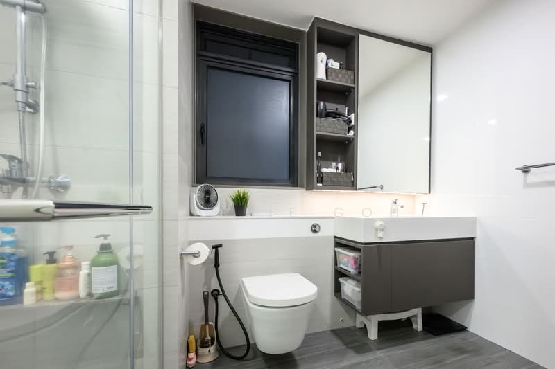 Botanique at Bartley, 229 Upper Paya Lebar Road, 2 Bedrooms, 657 sqft, Condominium For Sale, by Charlie Goh, 500149272 - Bathroom - PropertyGuru.com.sg