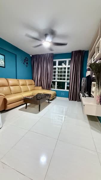 805B Keat Hong Close, 805B Keat Hong Close, 3 Bedrooms, 1,001 sqft, HDB Flat For Sale, by Calin Chong 张雪冰, 500149277 - Living Room - PropertyGuru.com.sg