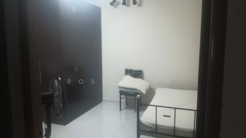 722 Jurong West Avenue 5, 722 Jurong West Avenue 5, 3 Bedrooms, 1,119 sqft, HDB Flat For Rent, by Rose Latha, 500149291 - Bedroom - PropertyGuru.com.sg