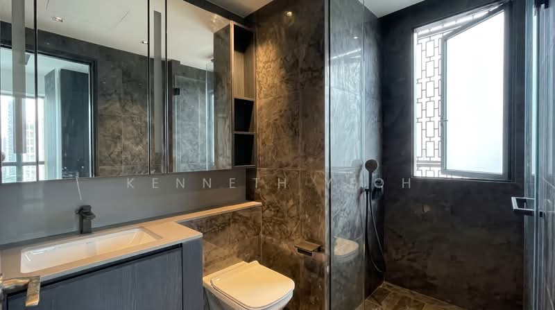 3 Cuscaden, 3 Cuscaden Walk, 2 Bedrooms, 732 sqft, Condominium For Sale, by Kenneth Yeoh, 500149297 - Bathroom - PropertyGuru.com.sg