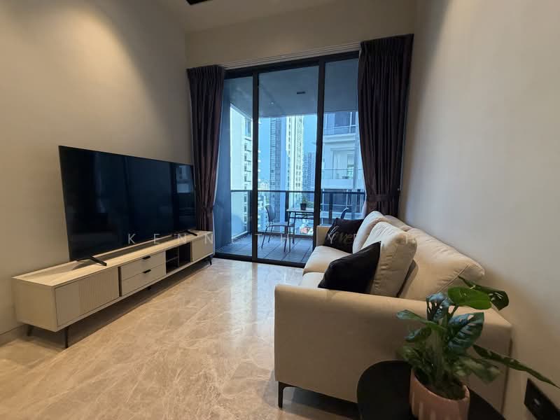3 Cuscaden, 3 Cuscaden Walk, 2 Bedrooms, 732 sqft, Condominium For Sale, by Kenneth Yeoh, 500149297 - Living Room - PropertyGuru.com.sg