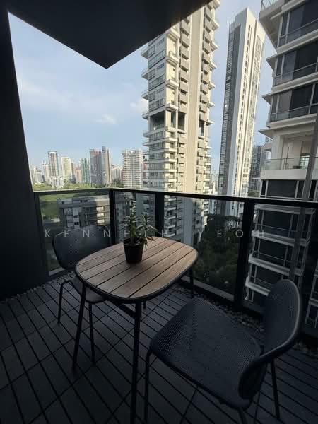 3 Cuscaden, 3 Cuscaden Walk, 2 Bedrooms, 732 sqft, Condominium For Sale, by Kenneth Yeoh, 500149297 - Balcony - PropertyGuru.com.sg
