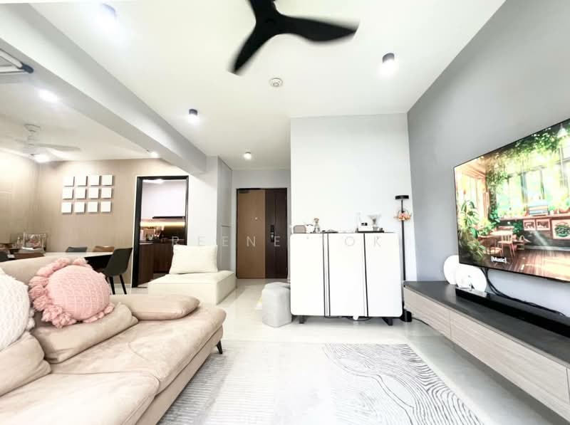 154A Bedok South Road, 154A Bedok South Road, 3 Bedrooms, 1,001 sqft, HDB Flat For Sale, by Reene Tok, 500149301 - Living Room - PropertyGuru.com.sg