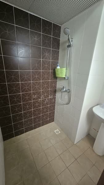 339D Kang Ching Road, 339D Kang Ching Road, 2 Bedrooms, 650 sqft, HDB Flat For Rent, by Mamta Jain, 500149303 - Bathroom - PropertyGuru.com.sg
