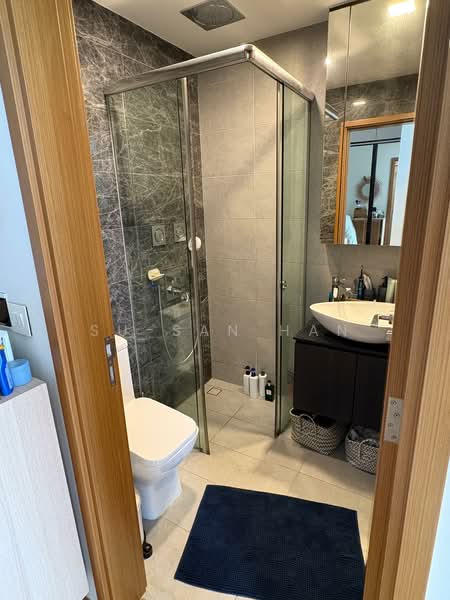 Spottiswoode Suites, 16 Spottiswoode Park Road, 2 Bedrooms, 1,064 sqft, Condominium For Rent, by Su-san Han, 500149307 - Bathroom - PropertyGuru.com.sg
