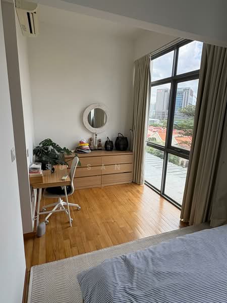 Spottiswoode Suites, 16 Spottiswoode Park Road, 2 Bedrooms, 1,064 sqft, Condominium For Rent, by Su-san Han, 500149307 - Bedroom - PropertyGuru.com.sg