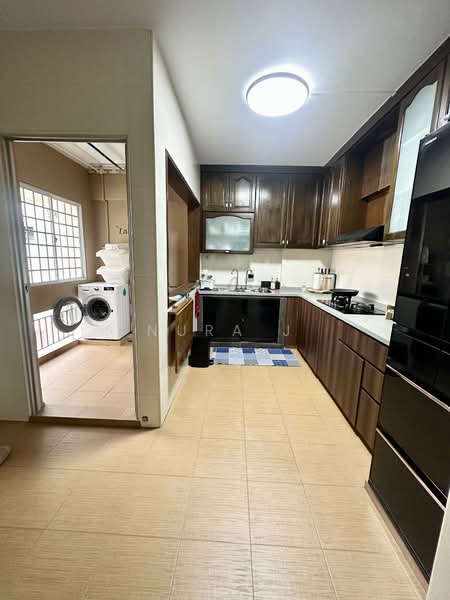 862 Woodlands Street 83, 862 Woodlands Street 83, 4 Bedrooms, 1,367 sqft, HDB Flat For Sale, by Nura J, 500149309 - Kitchen - PropertyGuru.com.sg