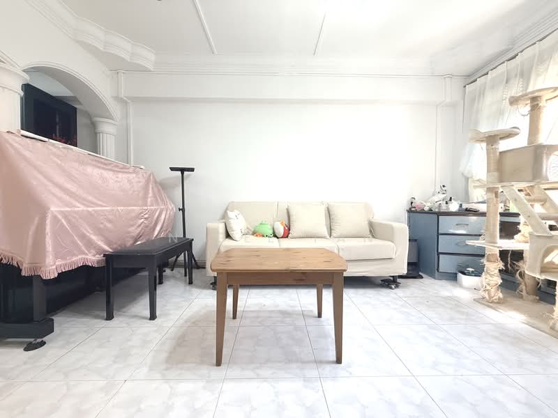 484B Choa Chu Kang Avenue 5, 484B Choa Chu Kang Avenue 5, 3 Bedrooms, 1,098 sqft, HDB Flat For Sale, by Nigel Tan, 500149311 - Living Room - PropertyGuru.com.sg