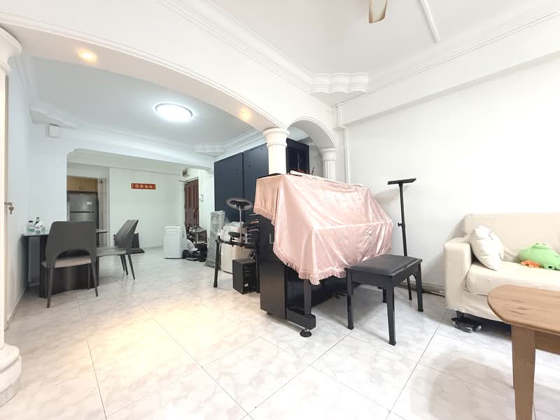 484B Choa Chu Kang Avenue 5, 484B Choa Chu Kang Avenue 5, 3 Bedrooms, 1,098 sqft, HDB Flat For Sale, by Nigel Tan, 500149311 - Living Room - PropertyGuru.com.sg