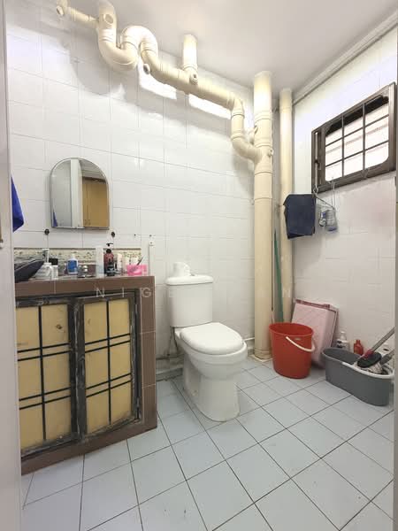 484B Choa Chu Kang Avenue 5, 484B Choa Chu Kang Avenue 5, 3 Bedrooms, 1,098 sqft, HDB Flat For Sale, by Nigel Tan, 500149311 - Bathroom - PropertyGuru.com.sg