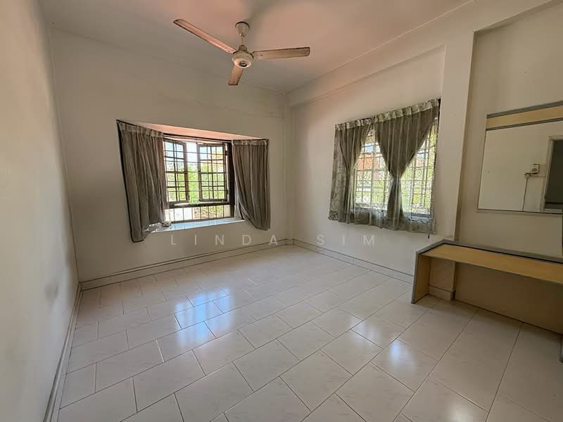 💙999yrs Corner Tce 💙D15 💙6mins Bedok MRT 💙Original, , 3 Bedrooms, 2,200 sqft, Corner Terrace For Sale, by Linda Sim, 500149317 - Interior - PropertyGuru.com.sg