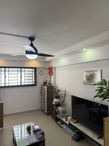 621 Yishun Ring Road, 621 Yishun Ring Road, 2 Bedrooms, 785 sqft, HDB Flat For Sale, by Francis Teo, 500149319 - Living Room - PropertyGuru.com.sg