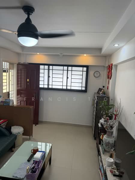 621 Yishun Ring Road, 621 Yishun Ring Road, 2 Bedrooms, 785 sqft, HDB Flat For Sale, by Francis Teo, 500149319 - Living Room - PropertyGuru.com.sg